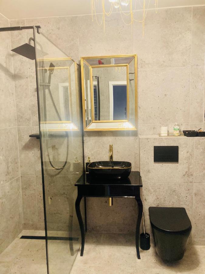 Apartament Na Chrobrego Świnoujście Exterior foto